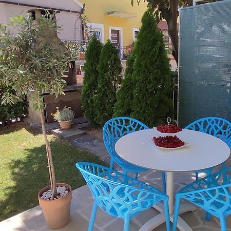 Apartment Garden Residence With Private Parking สปลิท ภายนอก รูปภาพ