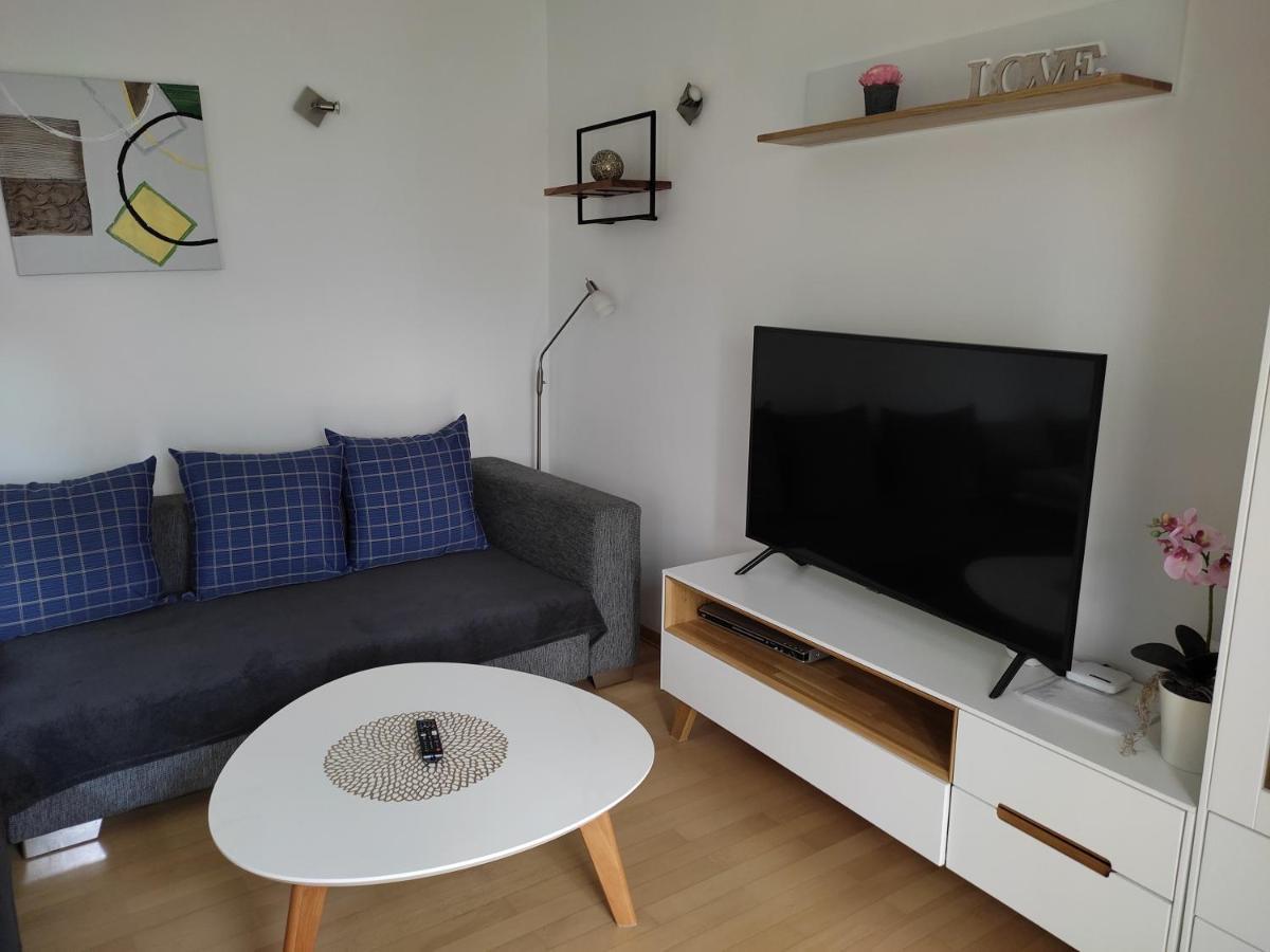 Apartment Garden Residence With Private Parking สปลิท ภายนอก รูปภาพ