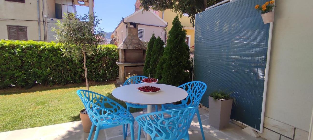 Apartment Garden Residence With Private Parking สปลิท ภายนอก รูปภาพ