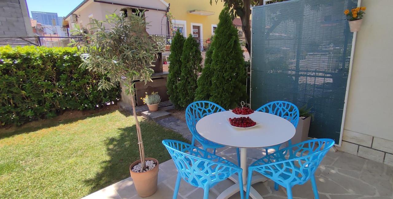 Apartment Garden Residence With Private Parking สปลิท ภายนอก รูปภาพ
